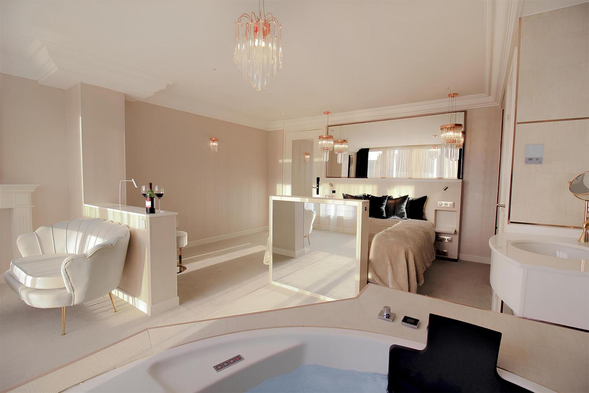 J'adore & (adults Only) Hotel