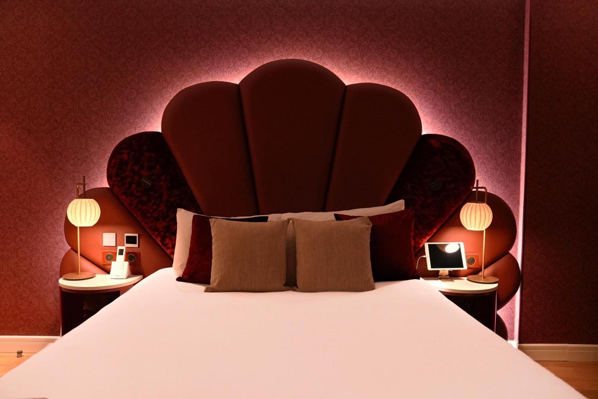 J'adore & (adults Only) 5*