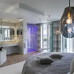 Paris J\'Adore Hotel & Spa (Adults Only)