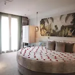 J'adore & (adults Only) Paris