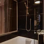J'adore & (adults Only) 5* Paris