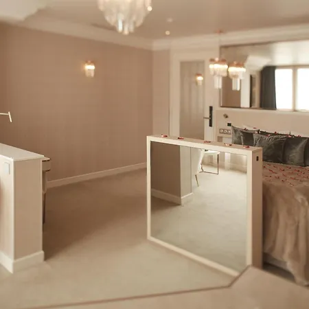Hotel J'adore & (adults Only) Parigi