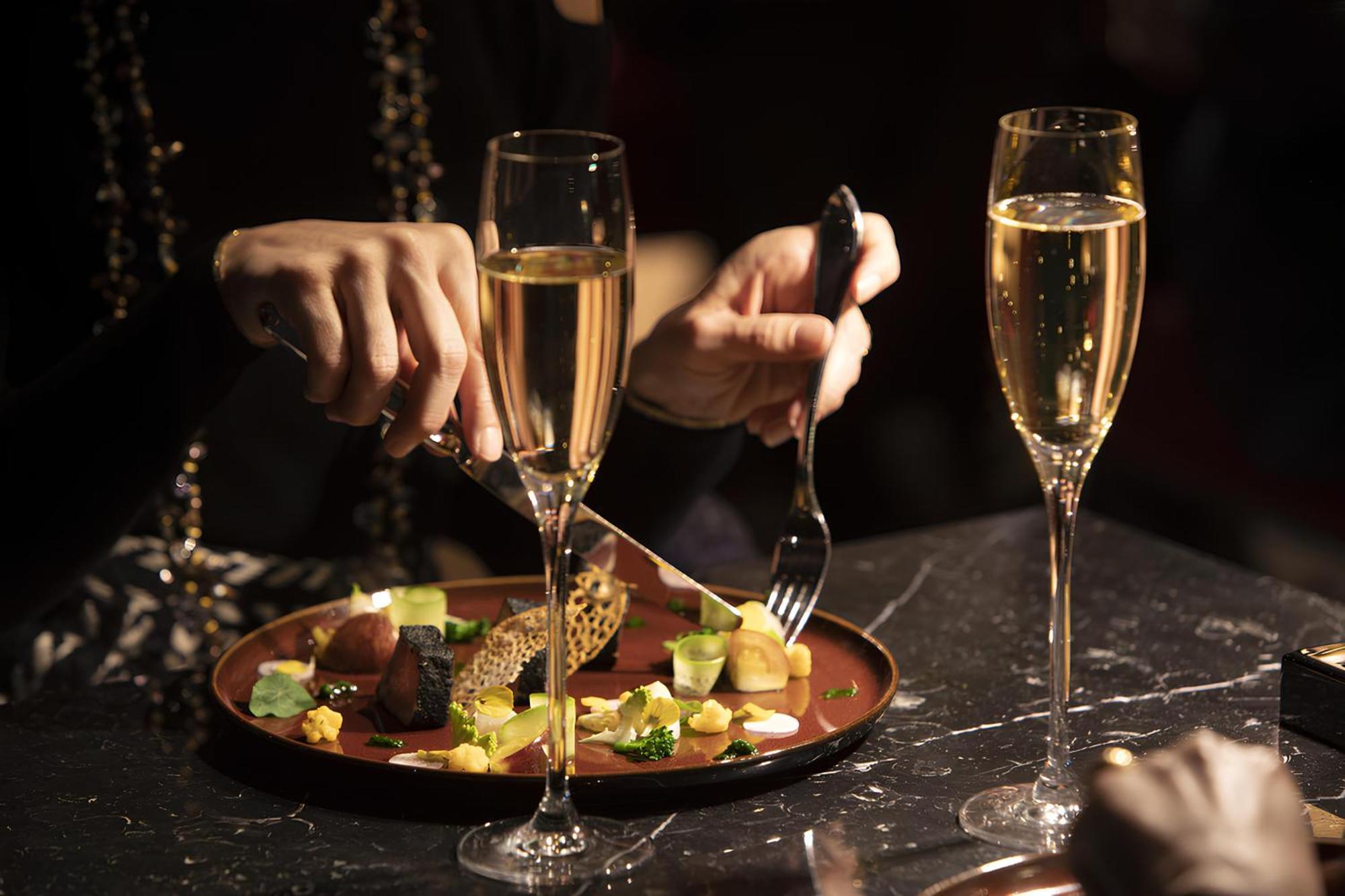 J'adore & (adults Only) 5*