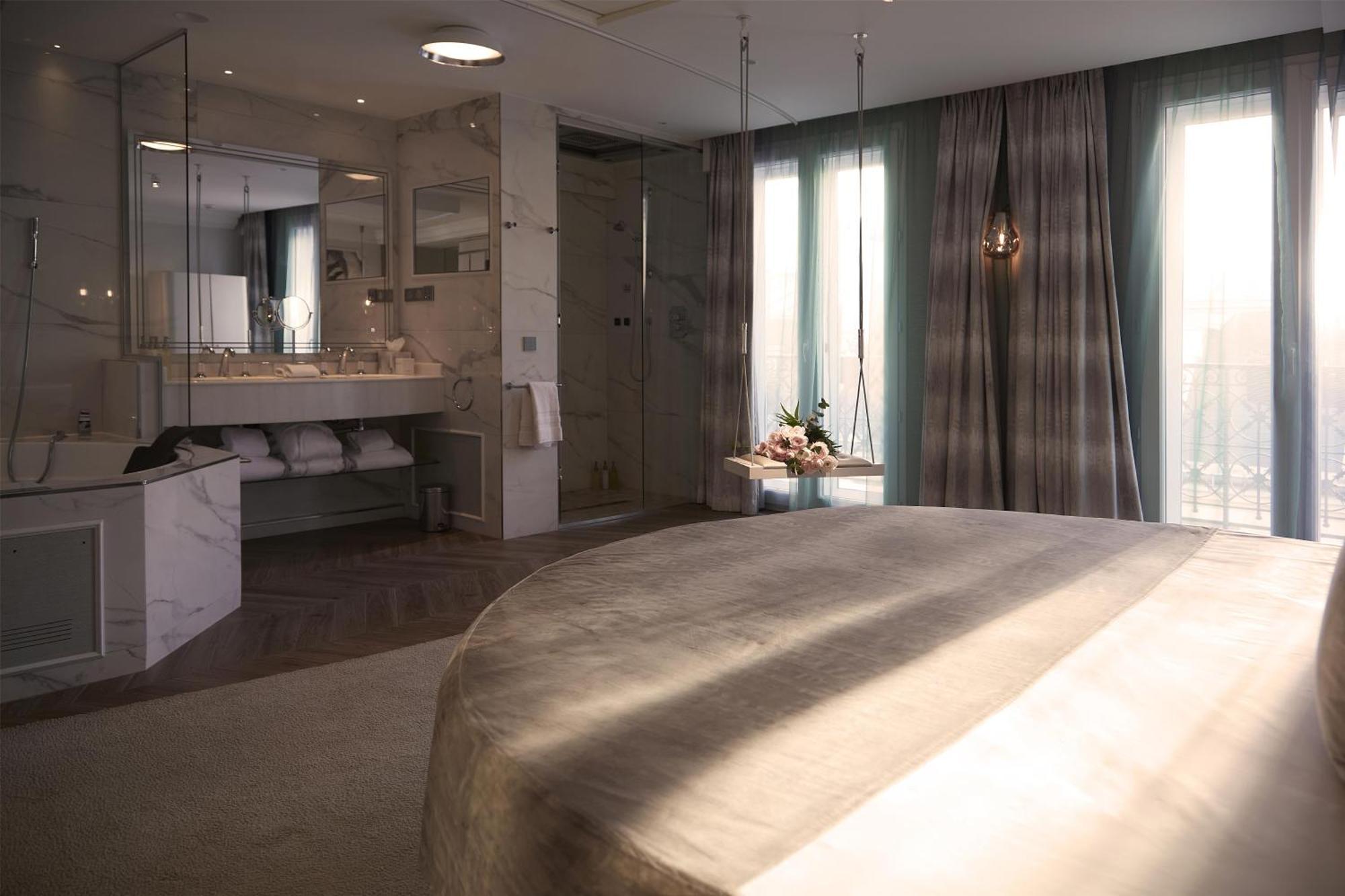 J'adore & (adults Only) Hotel