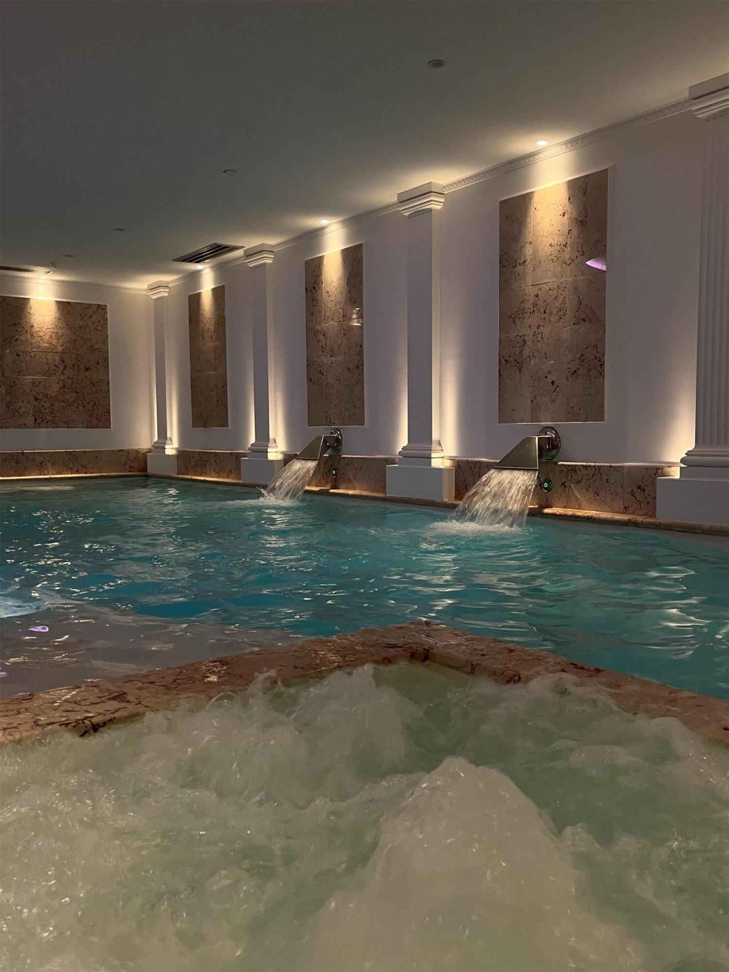 J'adore & (adults Only) 5*